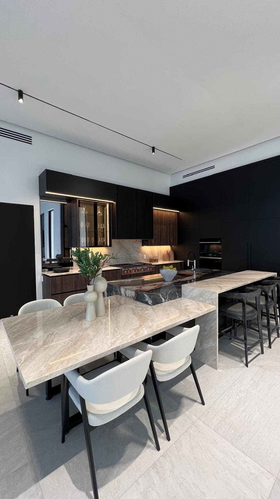 Sculpted Black Kitchen